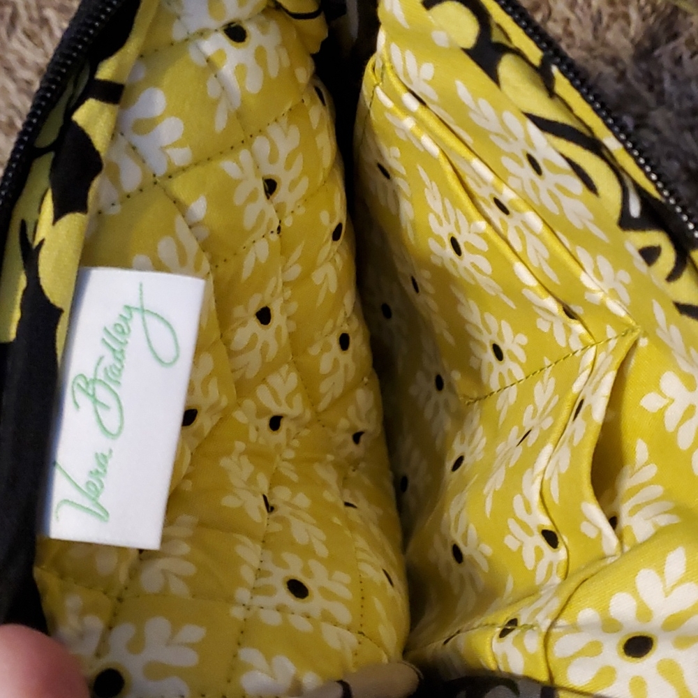 New Vera Bradley crossbody purse - Picture 7 of 7